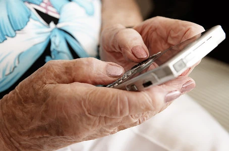 How Recent Technology Is beneficial to Elder Care?